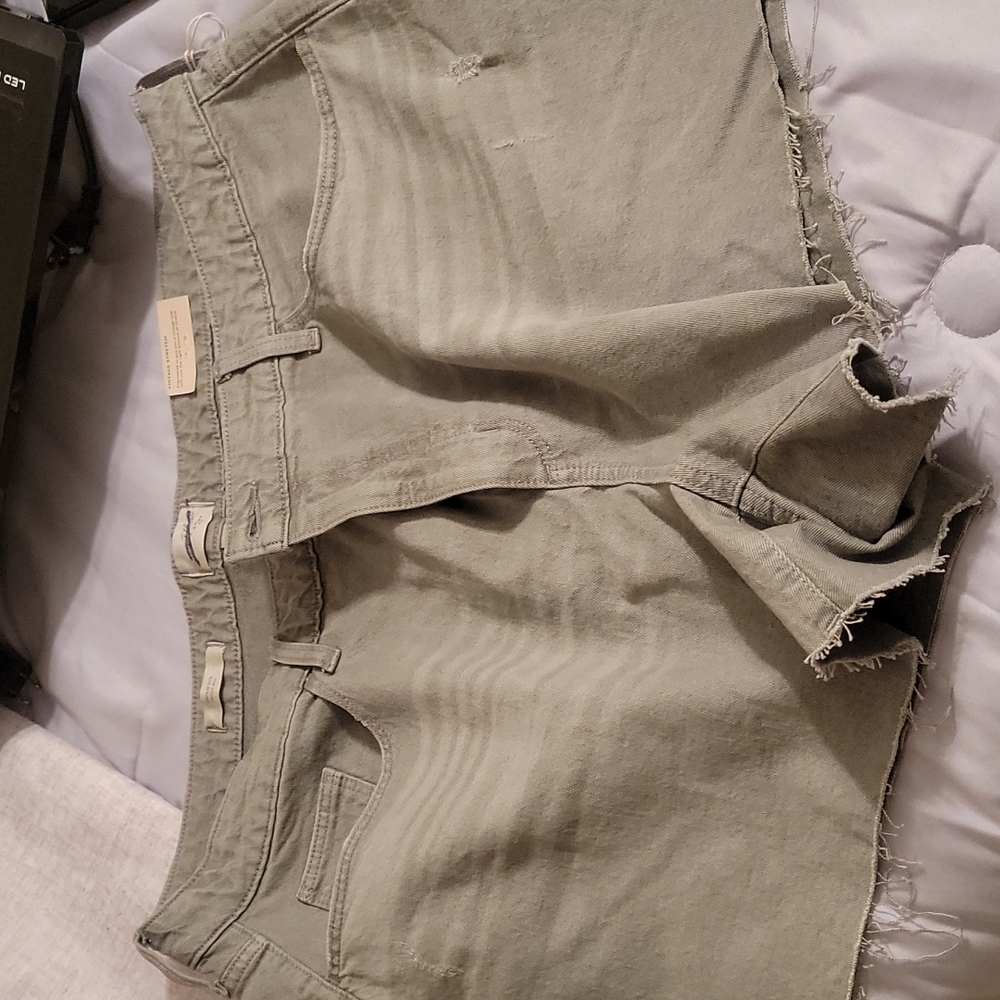 NWT Vintage Midi Shorts